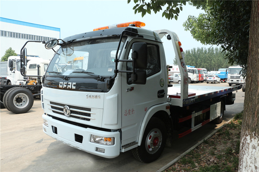 東風(fēng)大多利卡黃牌一拖二清障車(chē)